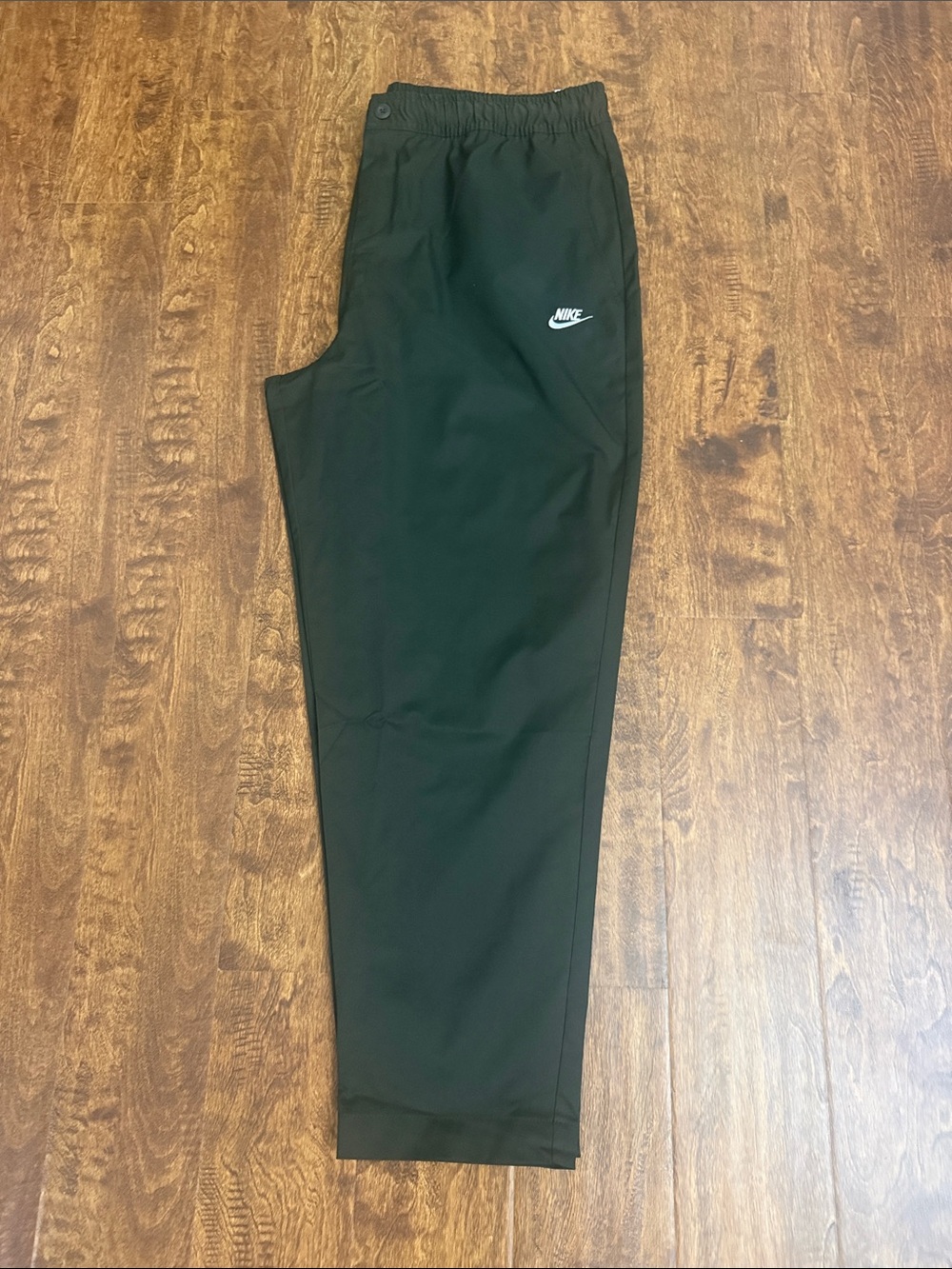 Nike Men's Cargo Pants with White Logo